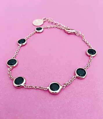 July_Onyx
