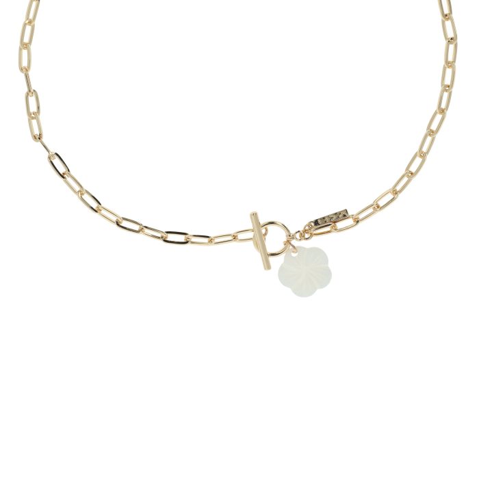 Flower Shell Necklace - Image 3